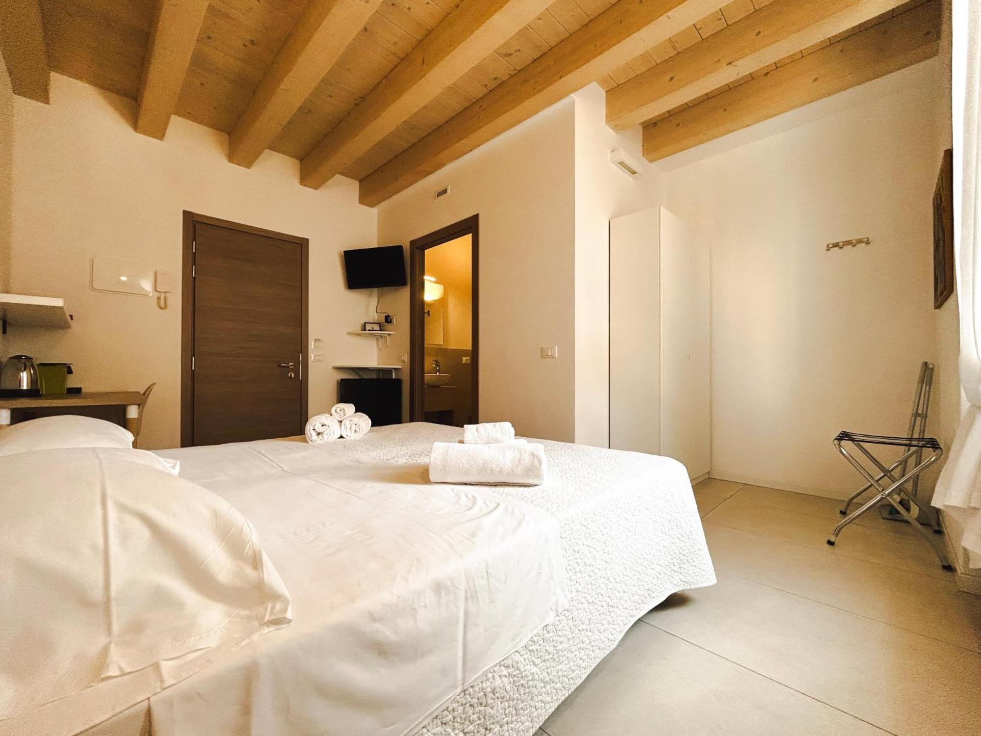 Via Poma Rooms Verona Kültér fotó